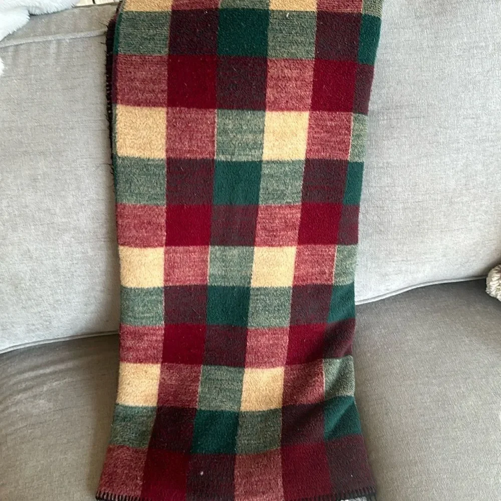 Aurora Biederlack of America Plaid Throw Blanket!